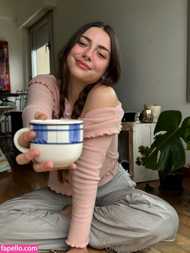 lola.lalala23 / lolalala23 Onlyfans Photo Gallery 