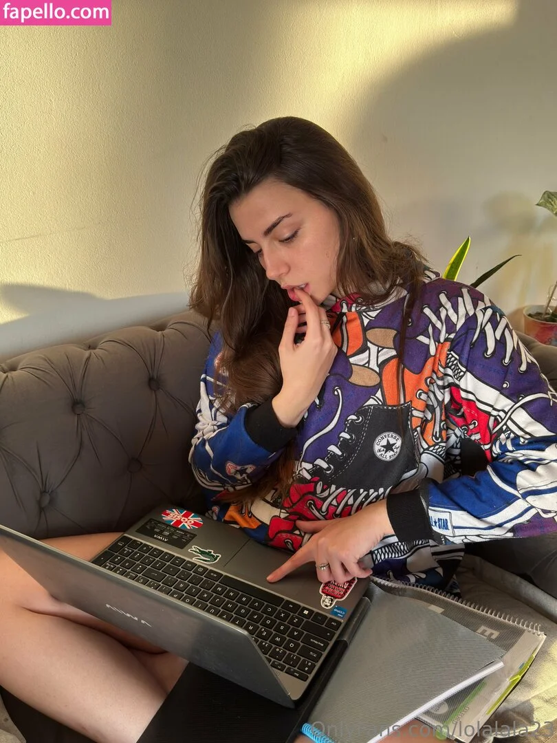 lola.lalala23 / lolalala23 Onlyfans Photo Gallery 