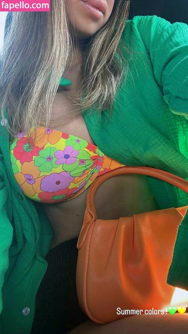 Romi / romi.zion / romi_rain Onlyfans Photo Gallery 