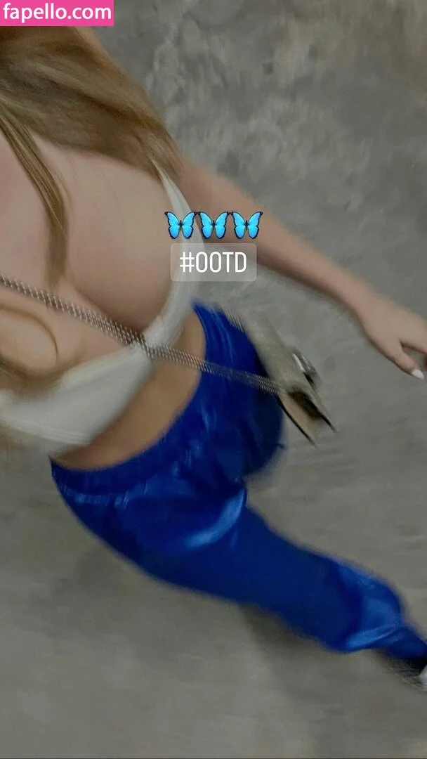 Romi / romi.zion / romi_rain Onlyfans Photo Gallery 