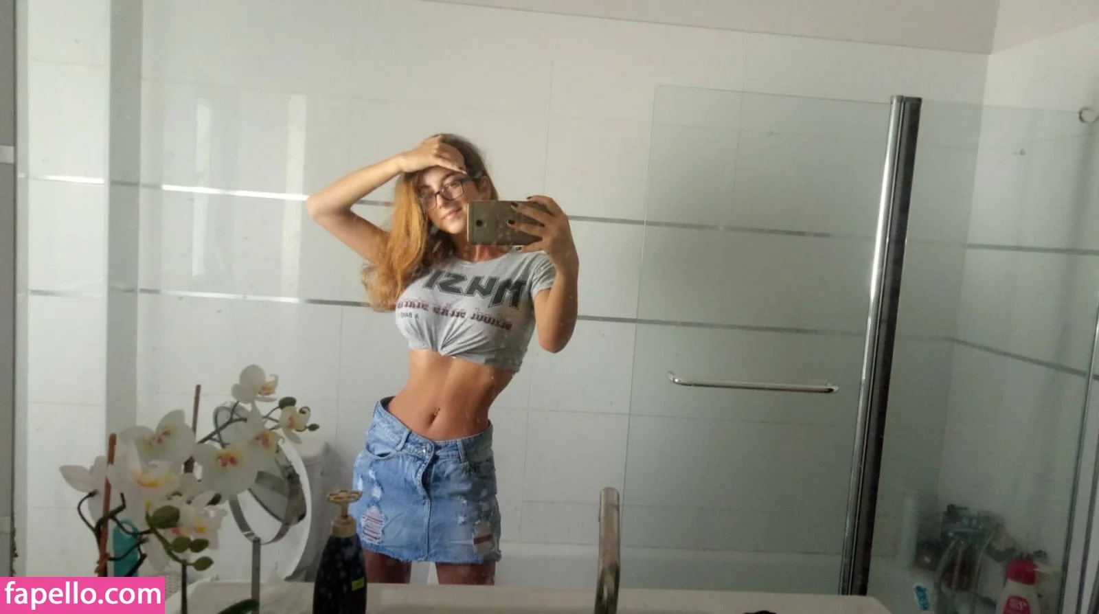 Romi / romi.zion / romi_rain Onlyfans Photo Gallery 