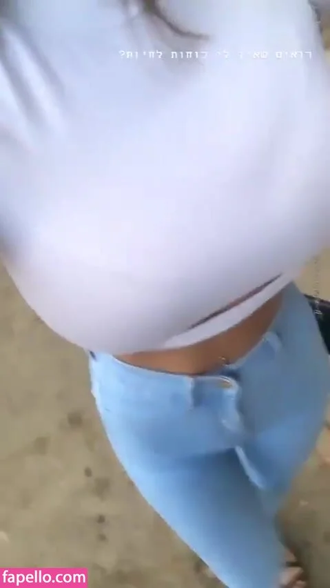 Romi / romi.zion / romi_rain Onlyfans Photo Gallery 