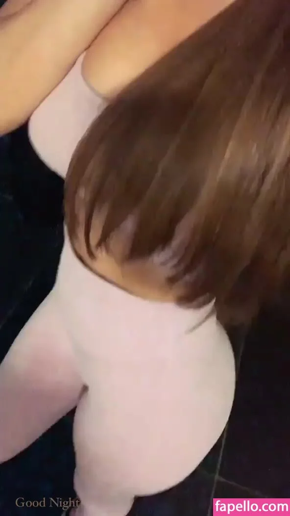 Romi / romi.zion / romi_rain Onlyfans Photo Gallery 