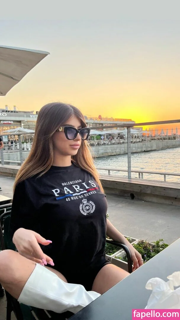 Romi / romi.zion / romi_rain Onlyfans Photo Gallery 