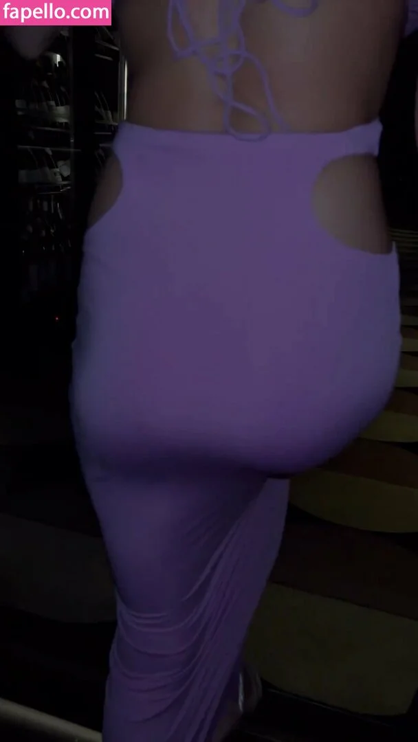 Romi / romi.zion / romi_rain Onlyfans Photo Gallery 