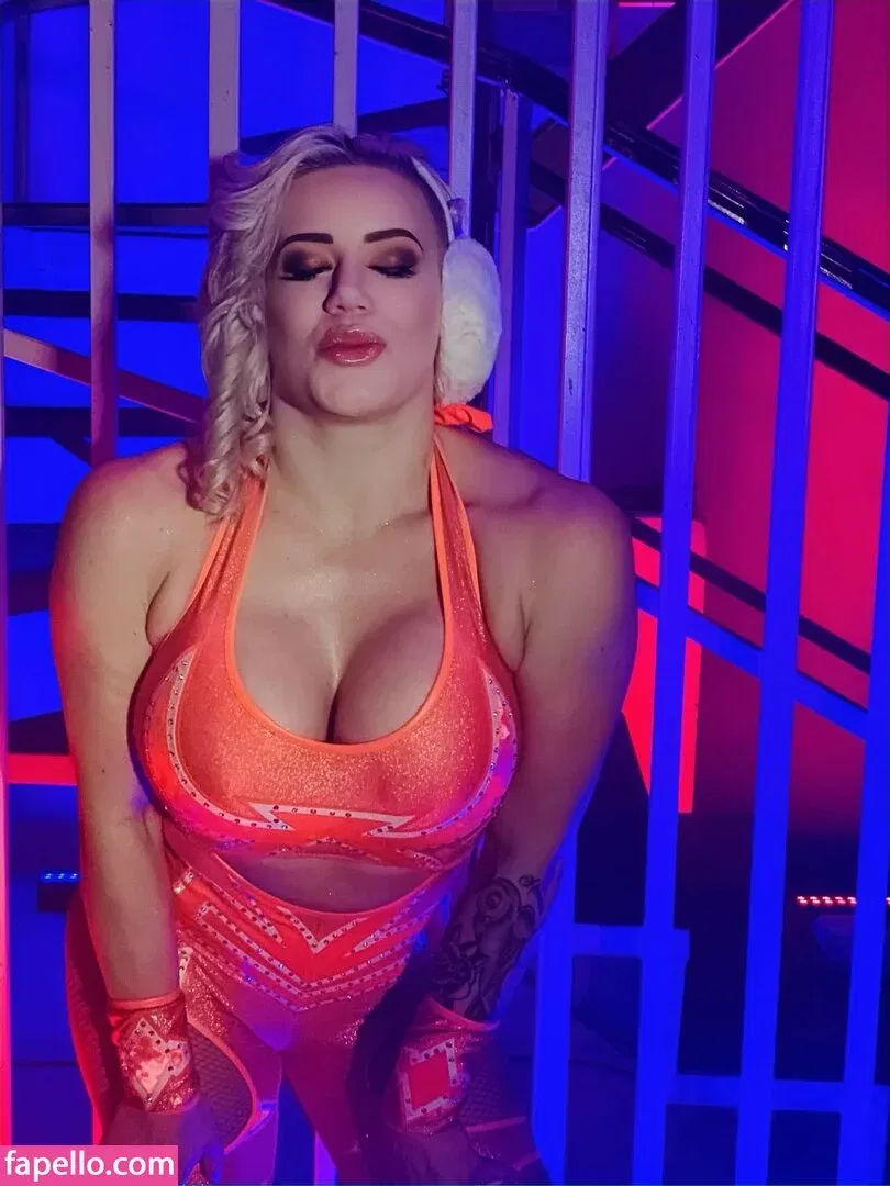 Taya Valkyrie / thetayavalkyrie Onlyfans Photo Gallery 