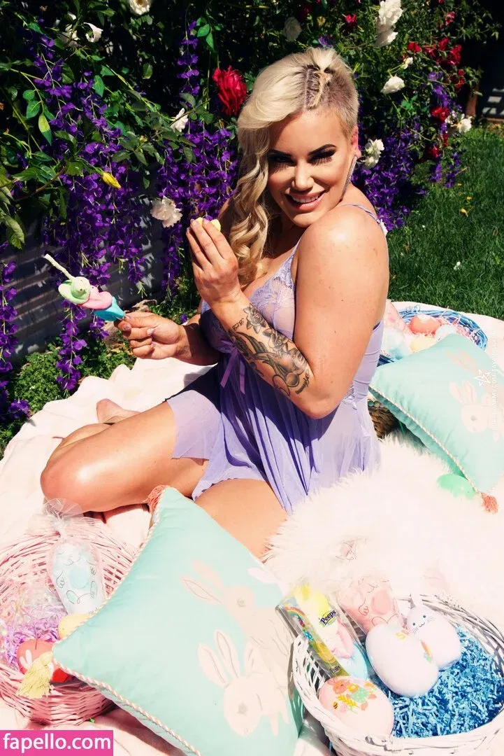 Taya Valkyrie / thetayavalkyrie Onlyfans Photo Gallery 