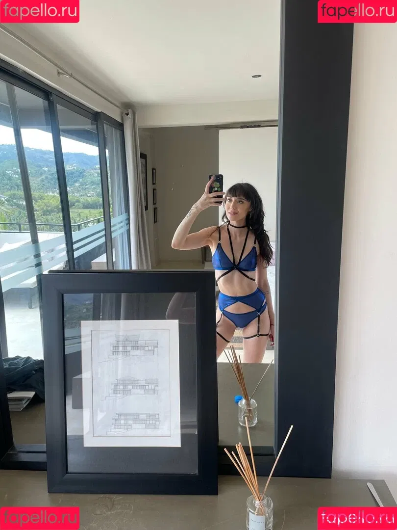 Catherineknight / https: / xcatknightx Onlyfans Photo Gallery 