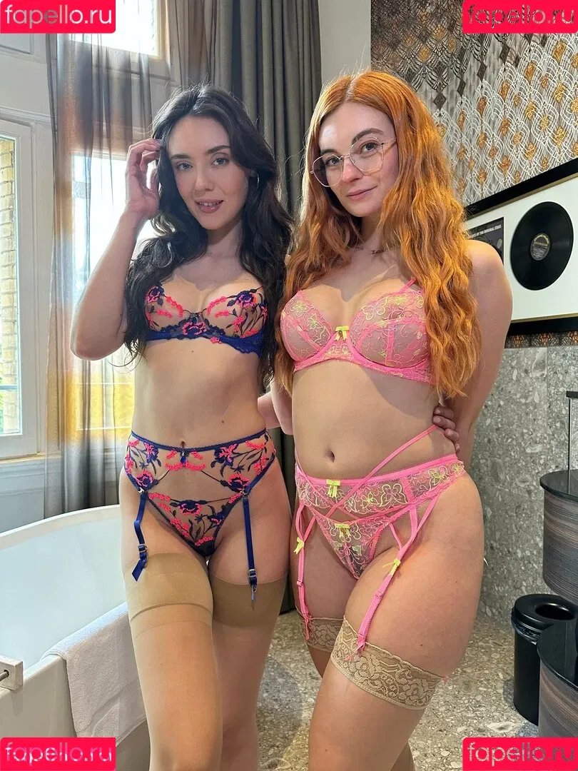 Catherineknight / https: / xcatknightx Onlyfans Photo Gallery 