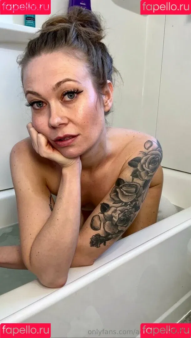 autumnmoonxx / itsautumnmoonxx Onlyfans Photo Gallery 