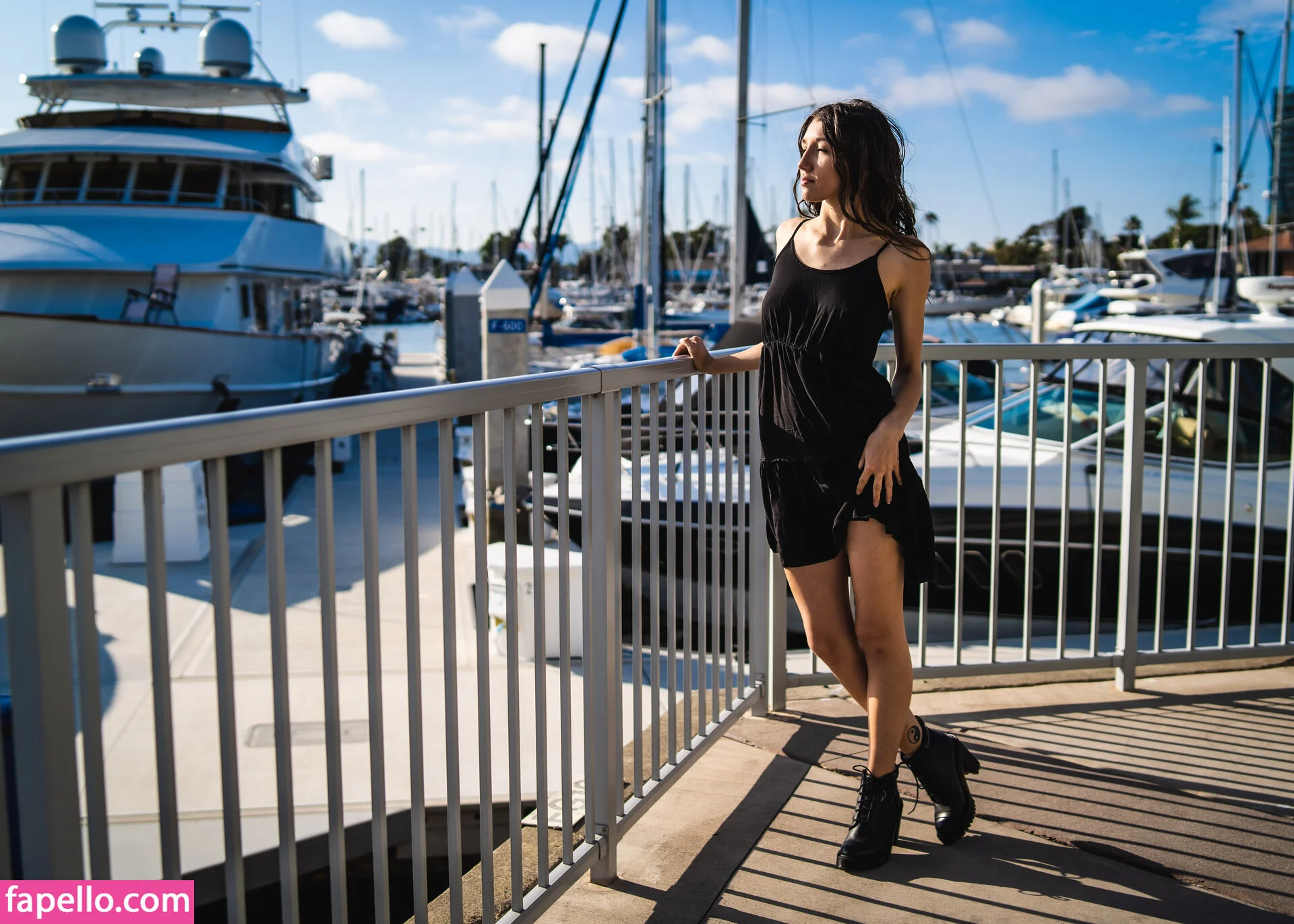 Maya Woulfe / mayawoulfe Onlyfans Photo Gallery 