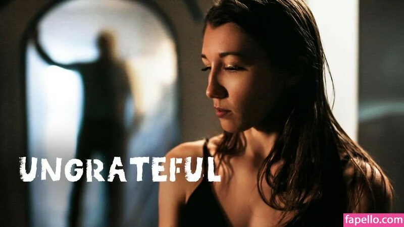 Maya Woulfe / mayawoulfe Onlyfans Photo Gallery 