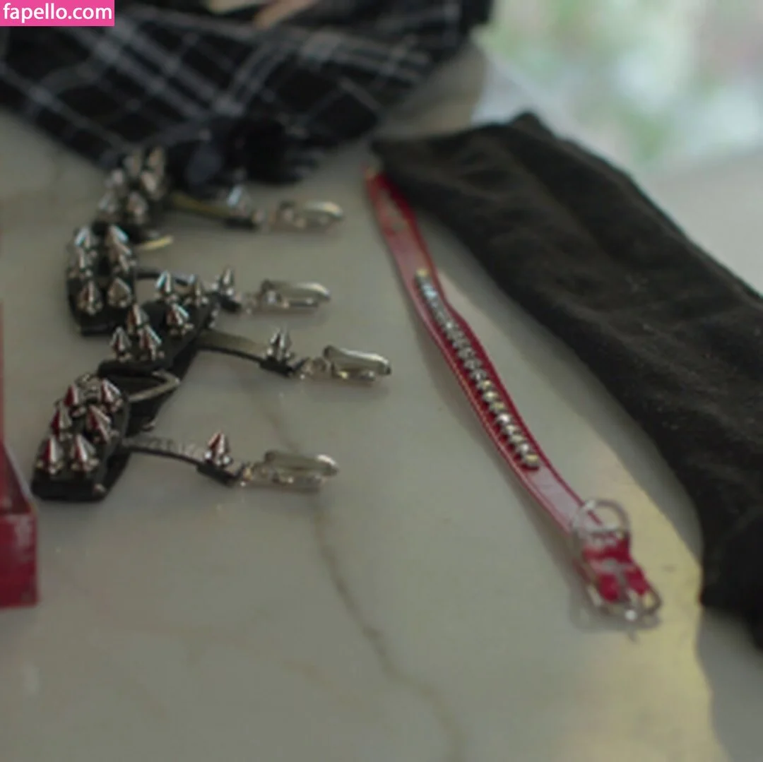 Maya Woulfe / mayawoulfe Onlyfans Photo Gallery 