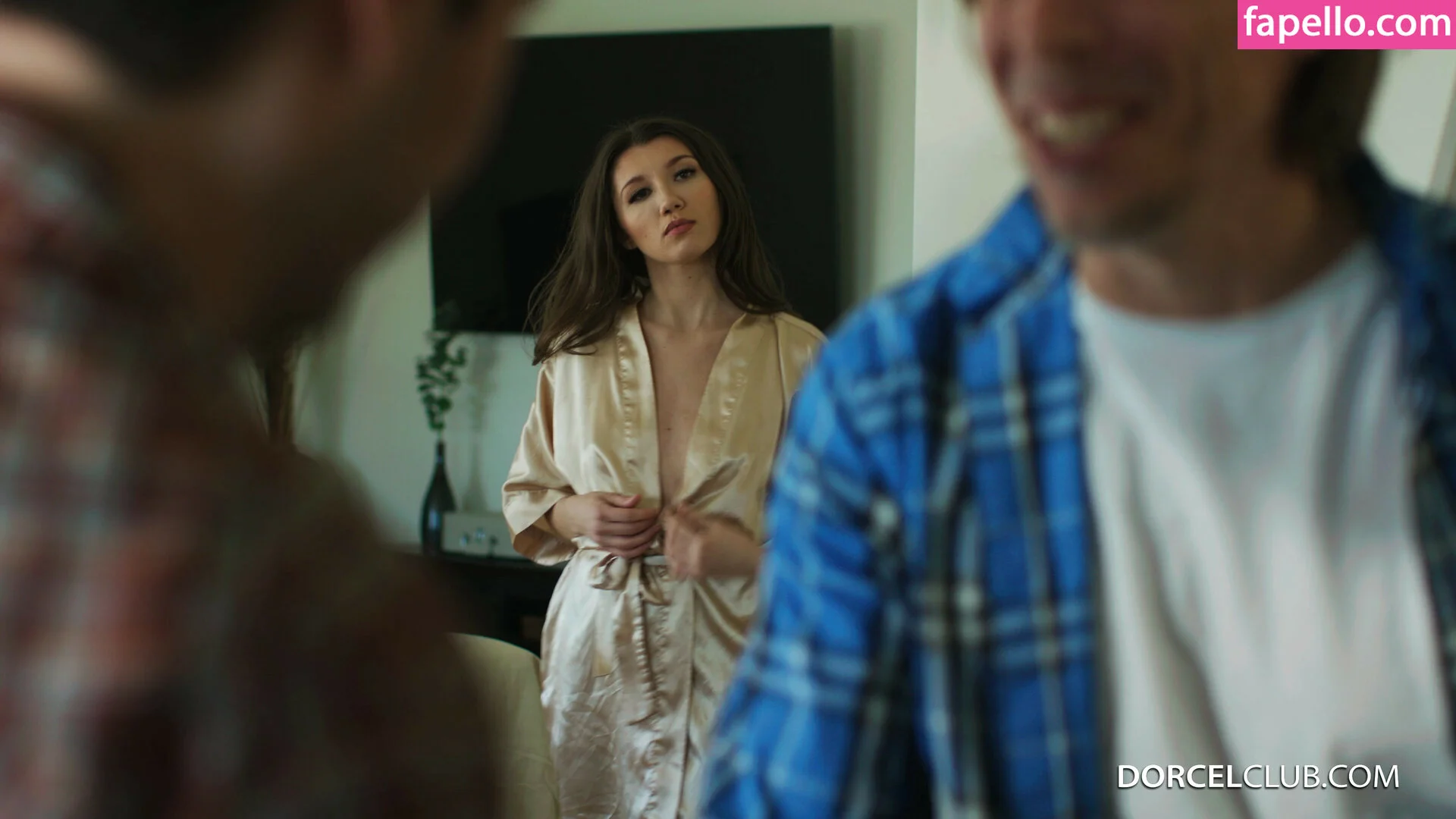 Maya Woulfe / mayawoulfe Onlyfans Photo Gallery 