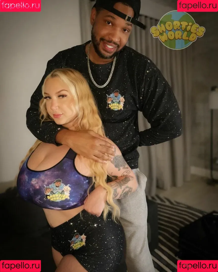 Skylar Vox / _skylarvox_ / onlyskylarvox / theskylarvox Onlyfans Photo Gallery 