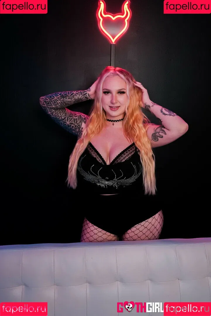 Skylar Vox / _skylarvox_ / onlyskylarvox / theskylarvox Onlyfans Photo Gallery 