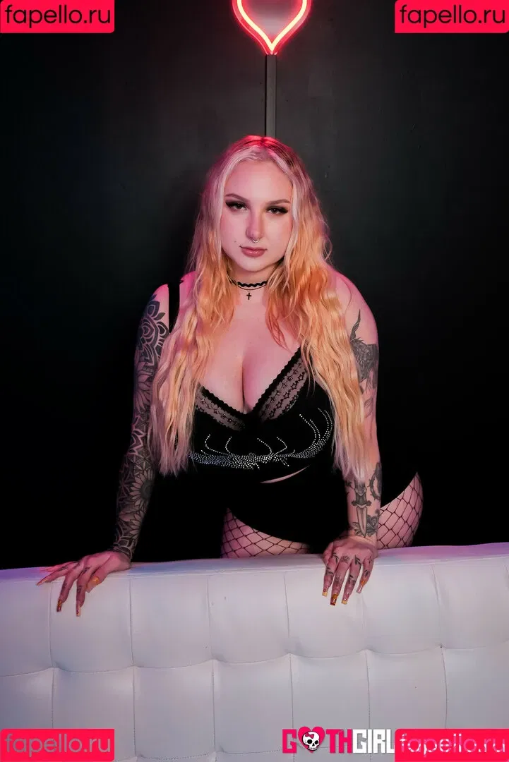 Skylar Vox / _skylarvox_ / onlyskylarvox / theskylarvox Onlyfans Photo Gallery 