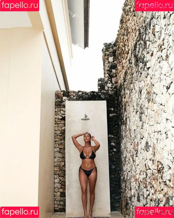 Devin Brugman / Natasha Oakley / devinbrugman Onlyfans Photo Gallery 
