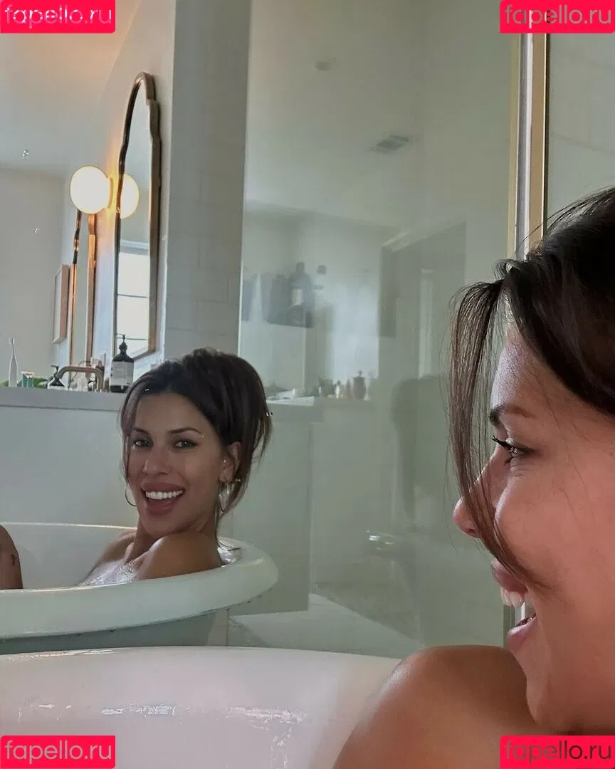 Devin Brugman / Natasha Oakley / devinbrugman Onlyfans Photo Gallery 