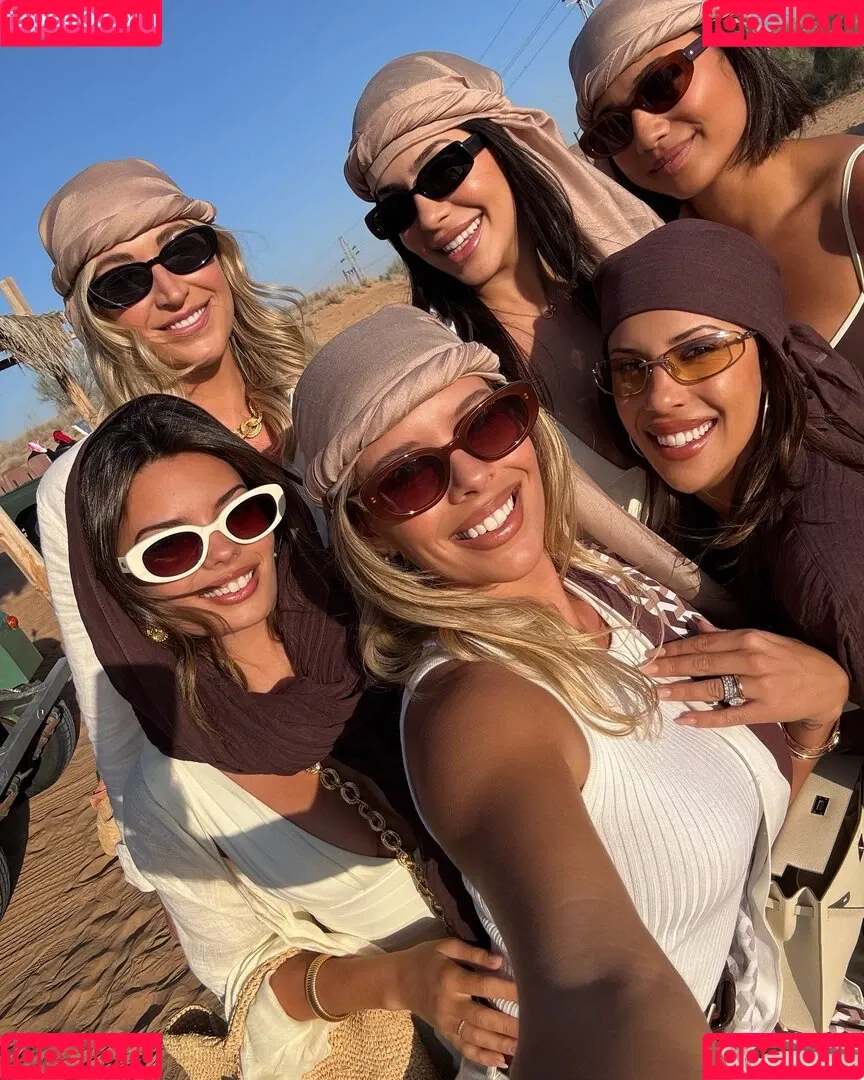 Devin Brugman / Natasha Oakley / devinbrugman Onlyfans Photo Gallery 
