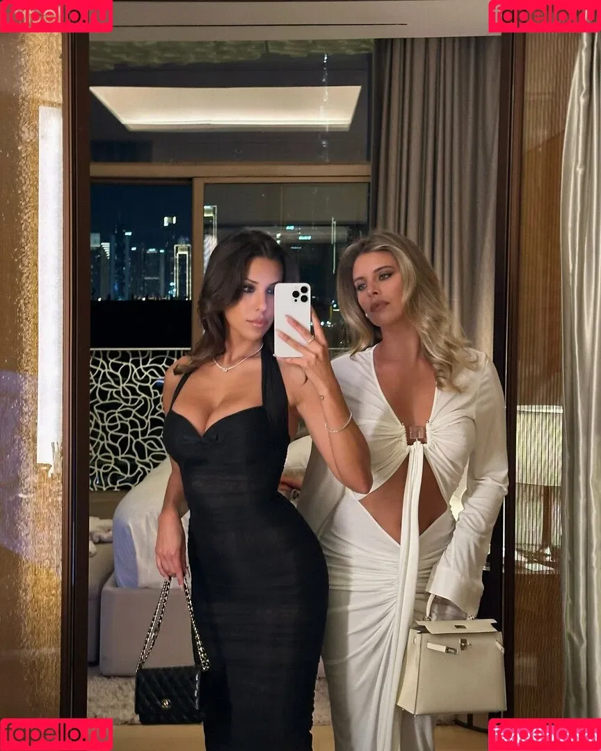 Devin Brugman / Natasha Oakley / devinbrugman Onlyfans Photo Gallery 