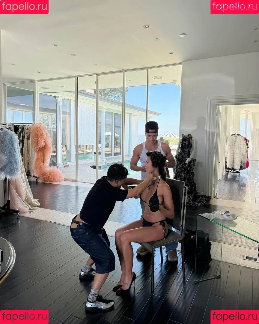 Devin Brugman / Natasha Oakley / devinbrugman Onlyfans Photo Gallery 