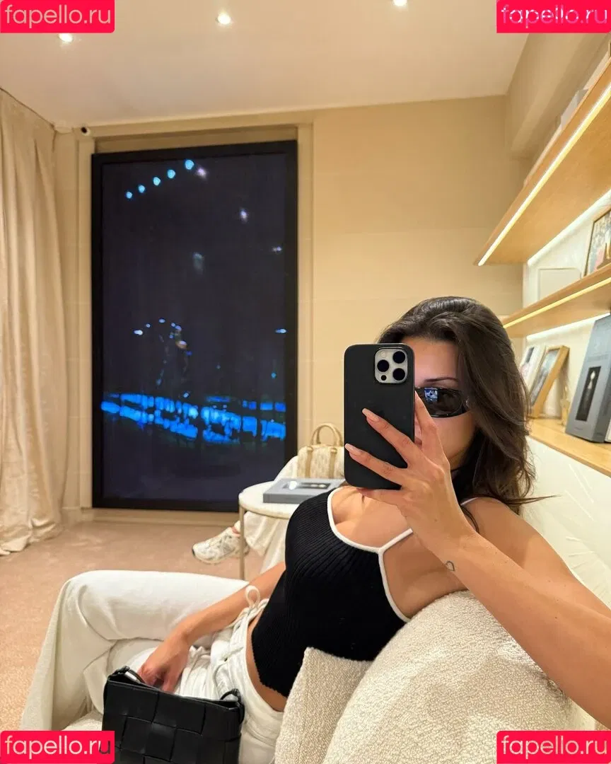 Devin Brugman / Natasha Oakley / devinbrugman Onlyfans Photo Gallery 