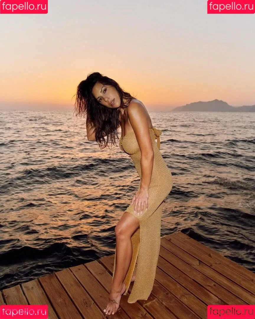 Devin Brugman / Natasha Oakley / devinbrugman Onlyfans Photo Gallery 