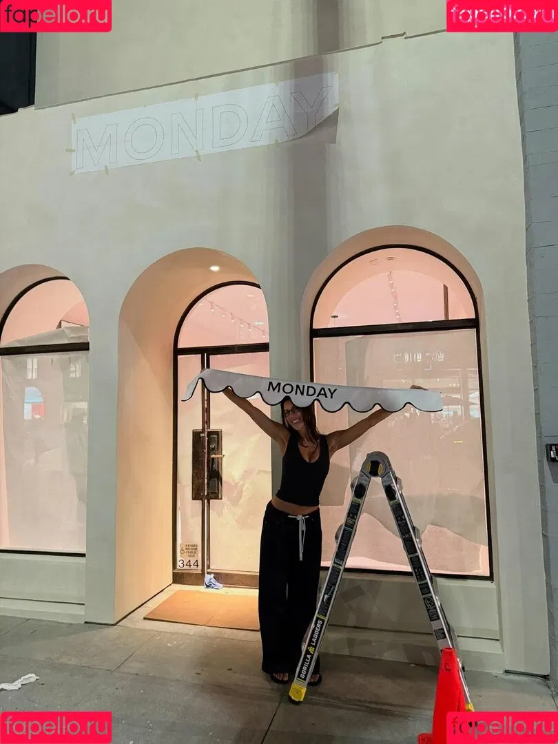 Devin Brugman / Natasha Oakley / devinbrugman Onlyfans Photo Gallery 