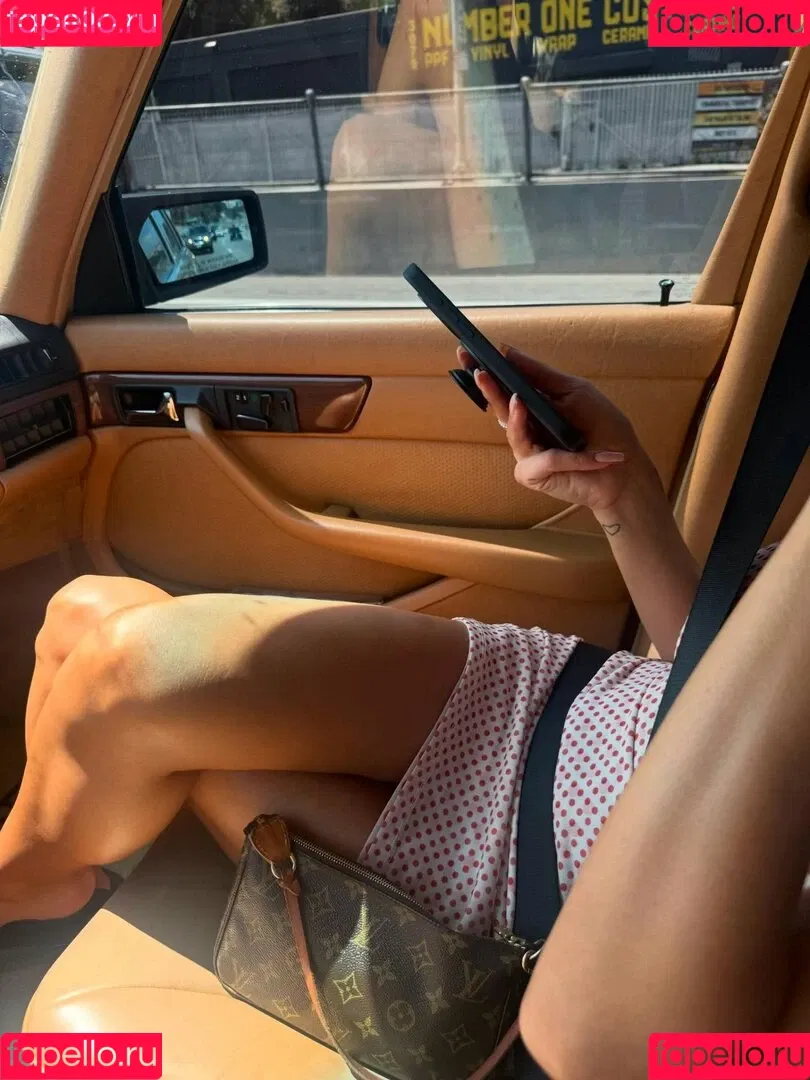 Devin Brugman / Natasha Oakley / devinbrugman Onlyfans Photo Gallery 