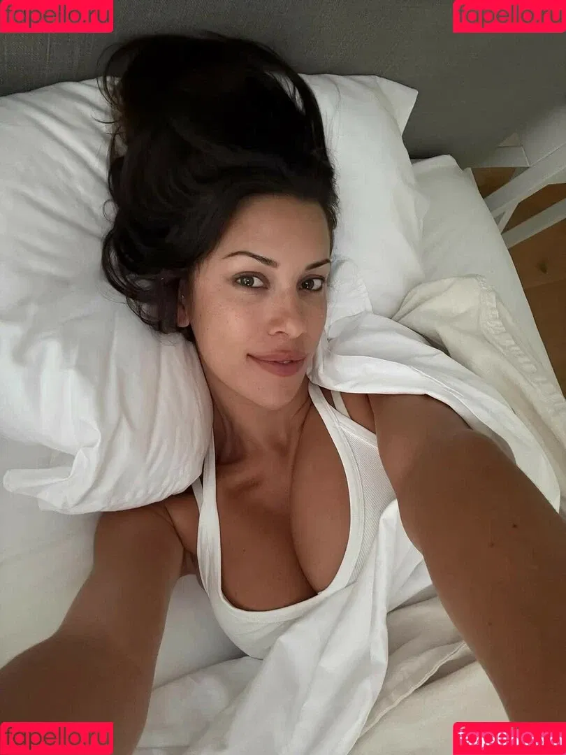 Devin Brugman / Natasha Oakley / devinbrugman Onlyfans Photo Gallery 