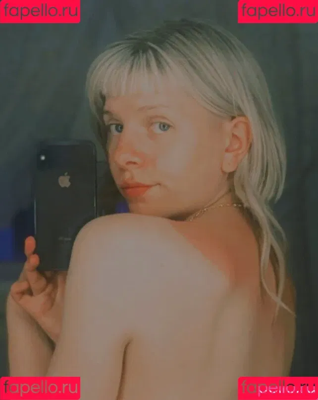 Aurora Aksnes / auroramusic / singer Onlyfans Photo Gallery 