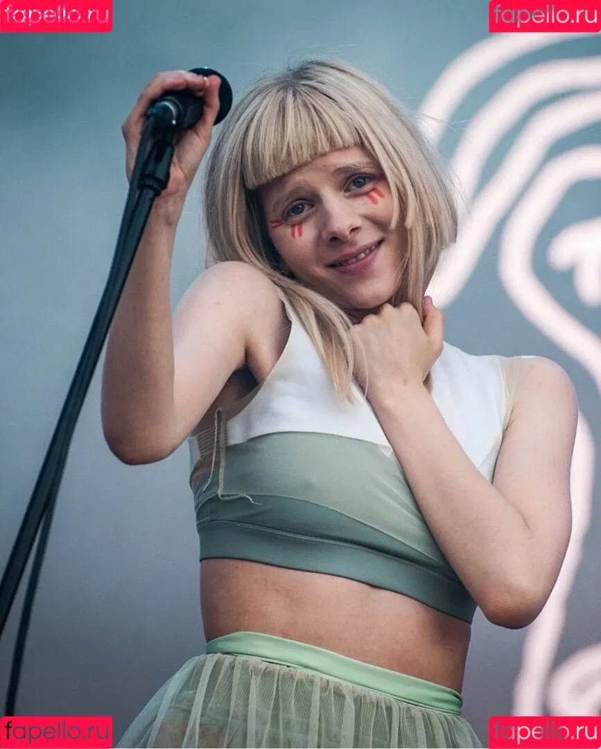 Aurora Aksnes / auroramusic / singer Onlyfans Photo Gallery 