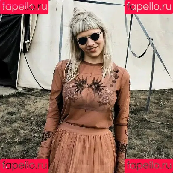 Aurora Aksnes / auroramusic / singer Onlyfans Photo Gallery 