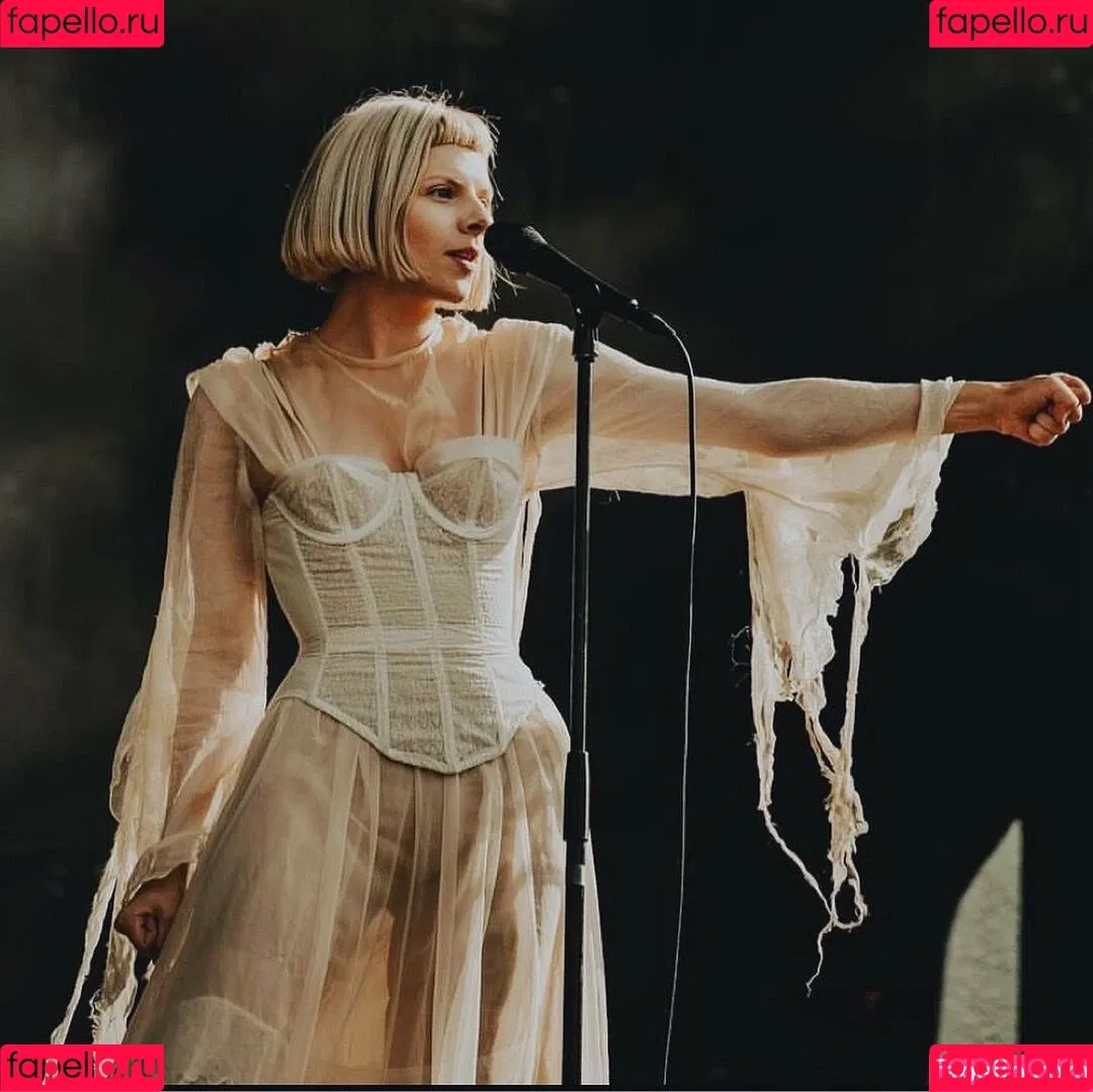 Aurora Aksnes / auroramusic / singer Onlyfans Photo Gallery 