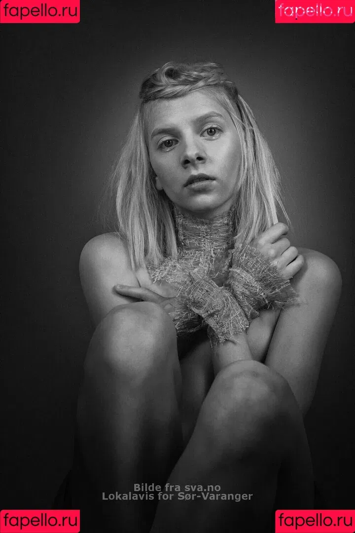 Aurora Aksnes / auroramusic / singer Onlyfans Photo Gallery 