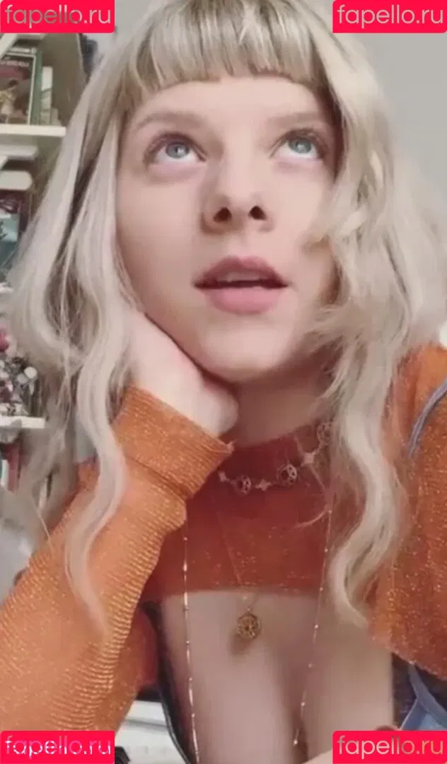 Aurora Aksnes / auroramusic / singer Onlyfans Photo Gallery 
