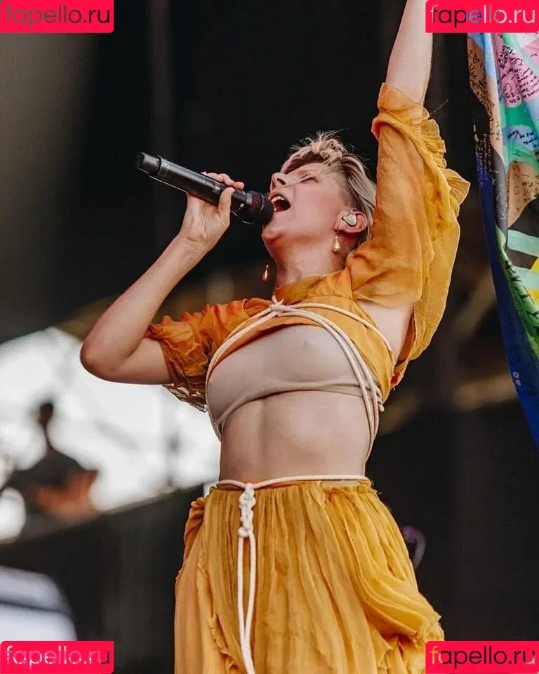 Aurora Aksnes / auroramusic / singer Onlyfans Photo Gallery 