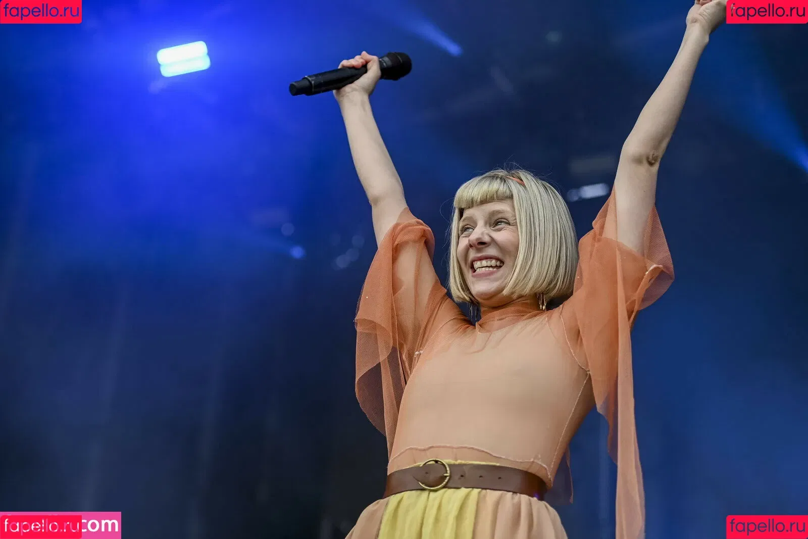Aurora Aksnes / auroramusic / singer Onlyfans Photo Gallery 