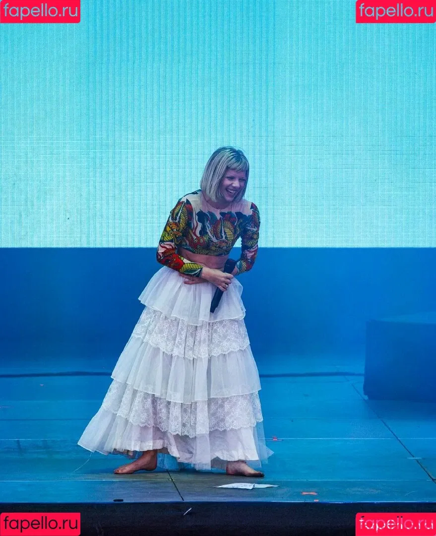 Aurora Aksnes / auroramusic / singer Onlyfans Photo Gallery 