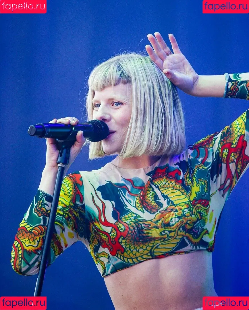 Aurora Aksnes / auroramusic / singer Onlyfans Photo Gallery 