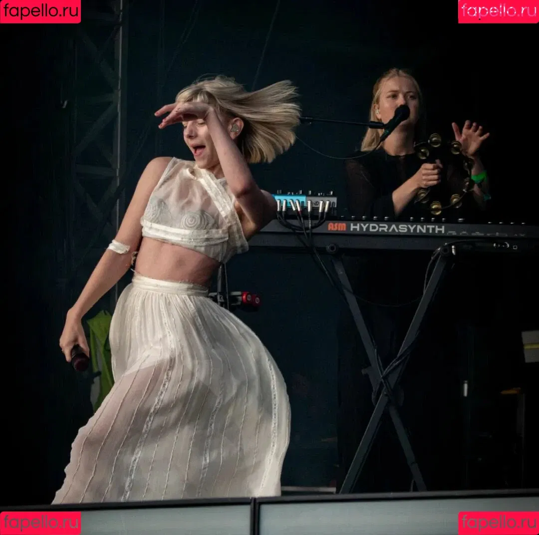 Aurora Aksnes / auroramusic / singer Onlyfans Photo Gallery 