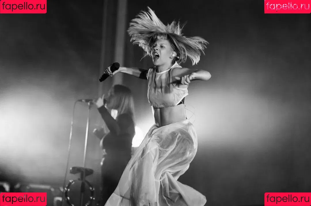 Aurora Aksnes / auroramusic / singer Onlyfans Photo Gallery 