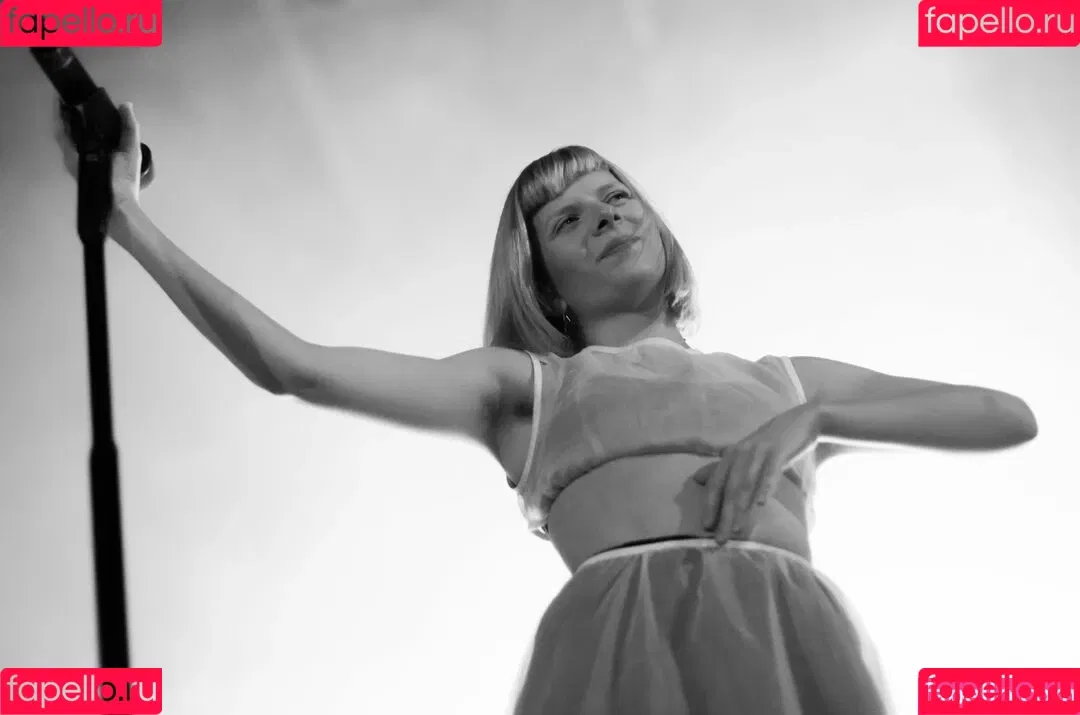 Aurora Aksnes / auroramusic / singer Onlyfans Photo Gallery 