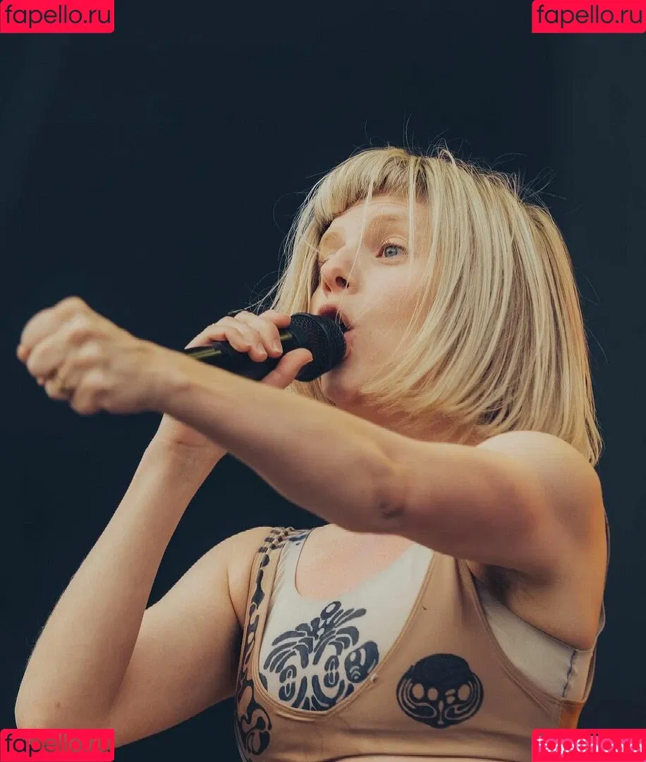 Aurora Aksnes / auroramusic / singer Onlyfans Photo Gallery 