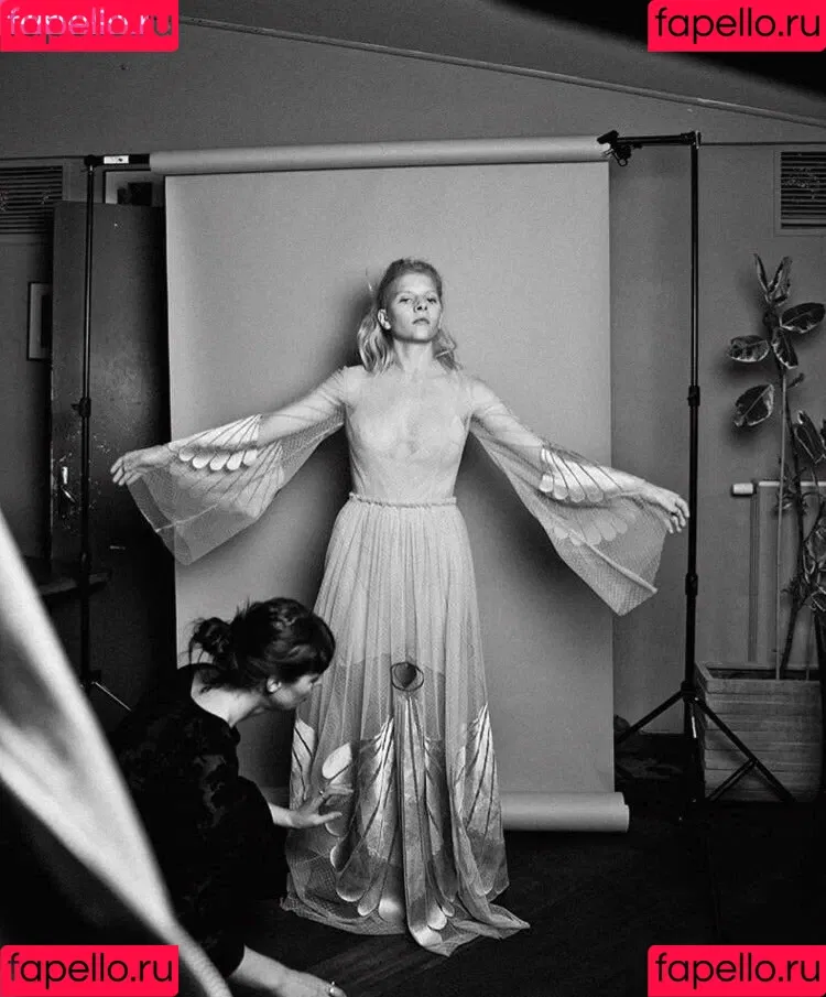 Aurora Aksnes / auroramusic / singer Onlyfans Photo Gallery 