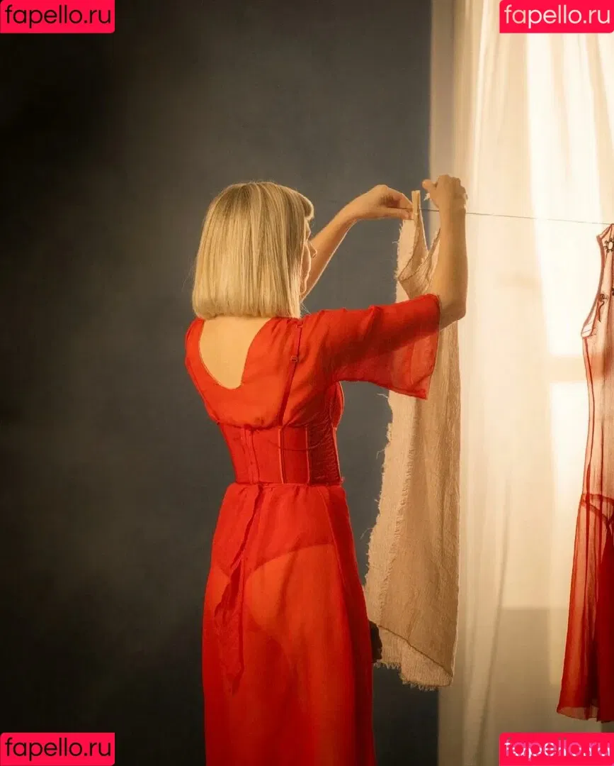 Aurora Aksnes / auroramusic / singer Onlyfans Photo Gallery 