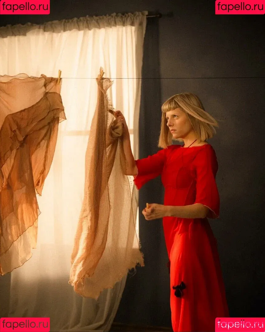 Aurora Aksnes / auroramusic / singer Onlyfans Photo Gallery 