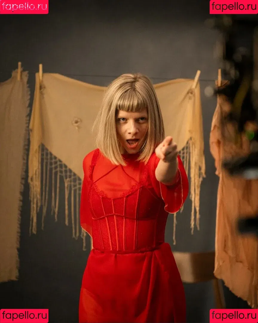Aurora Aksnes / auroramusic / singer Onlyfans Photo Gallery 