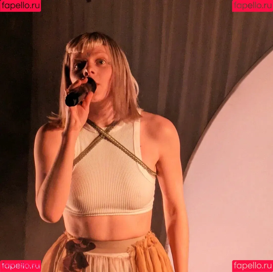 Aurora Aksnes / auroramusic / singer Onlyfans Photo Gallery 